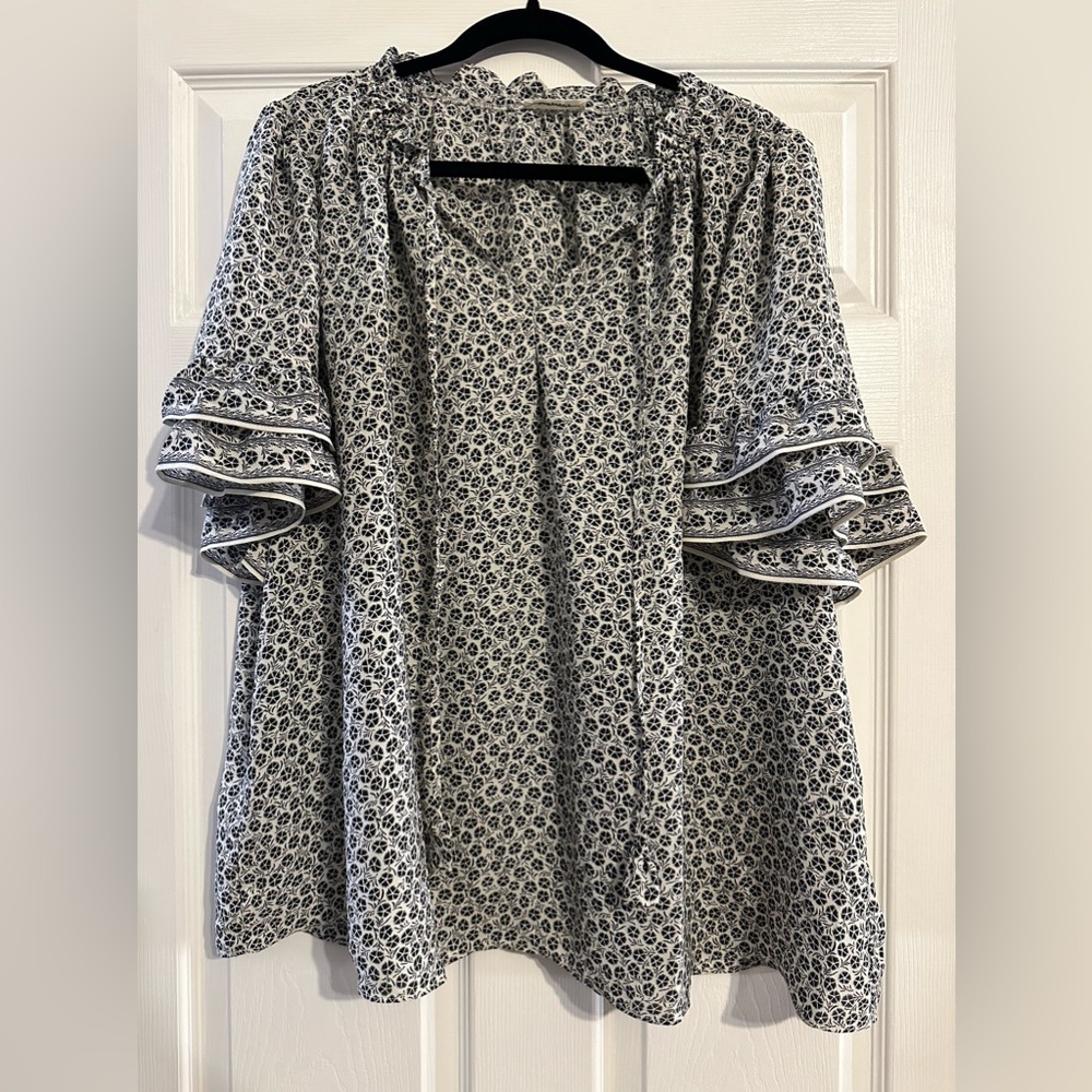 Max studio blouse